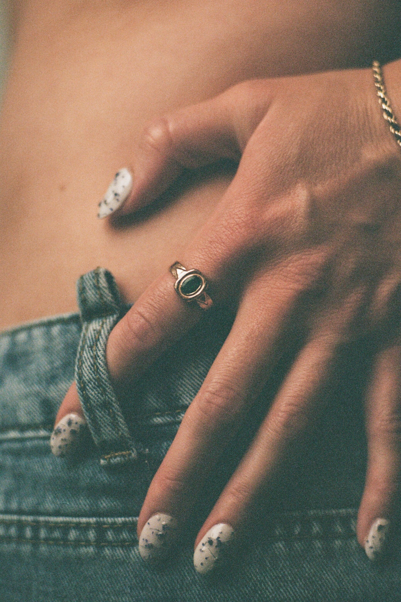 Graveshire Ring / rose gold + emerald