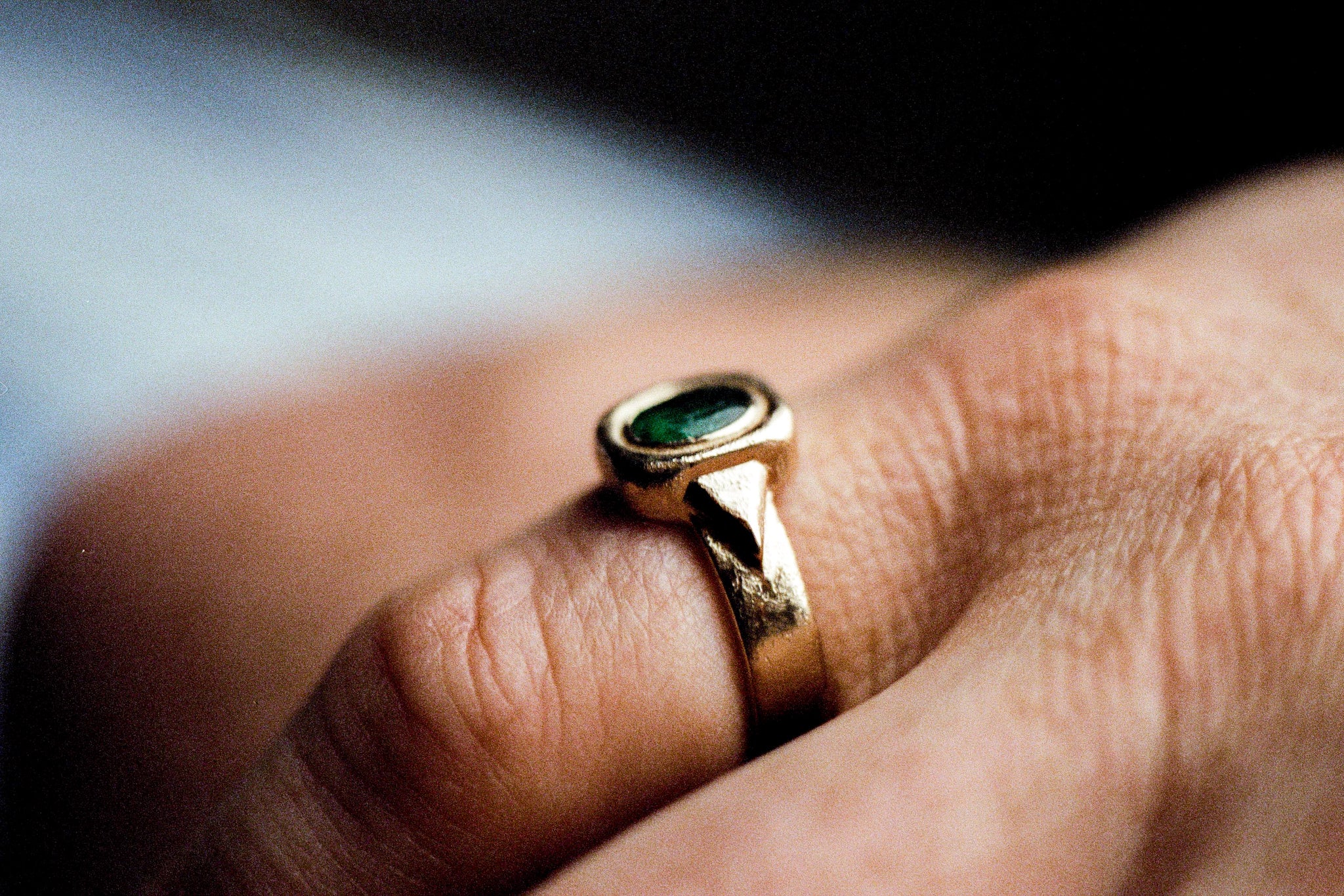 Graveshire Ring / rose gold + emerald