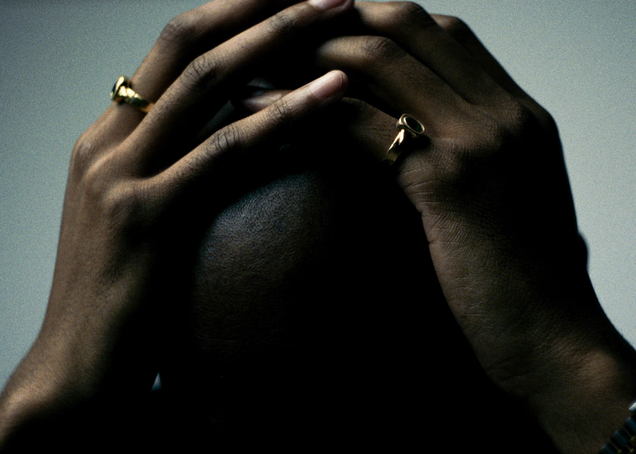 Graveshire Ring / yellow gold + blue sapphire