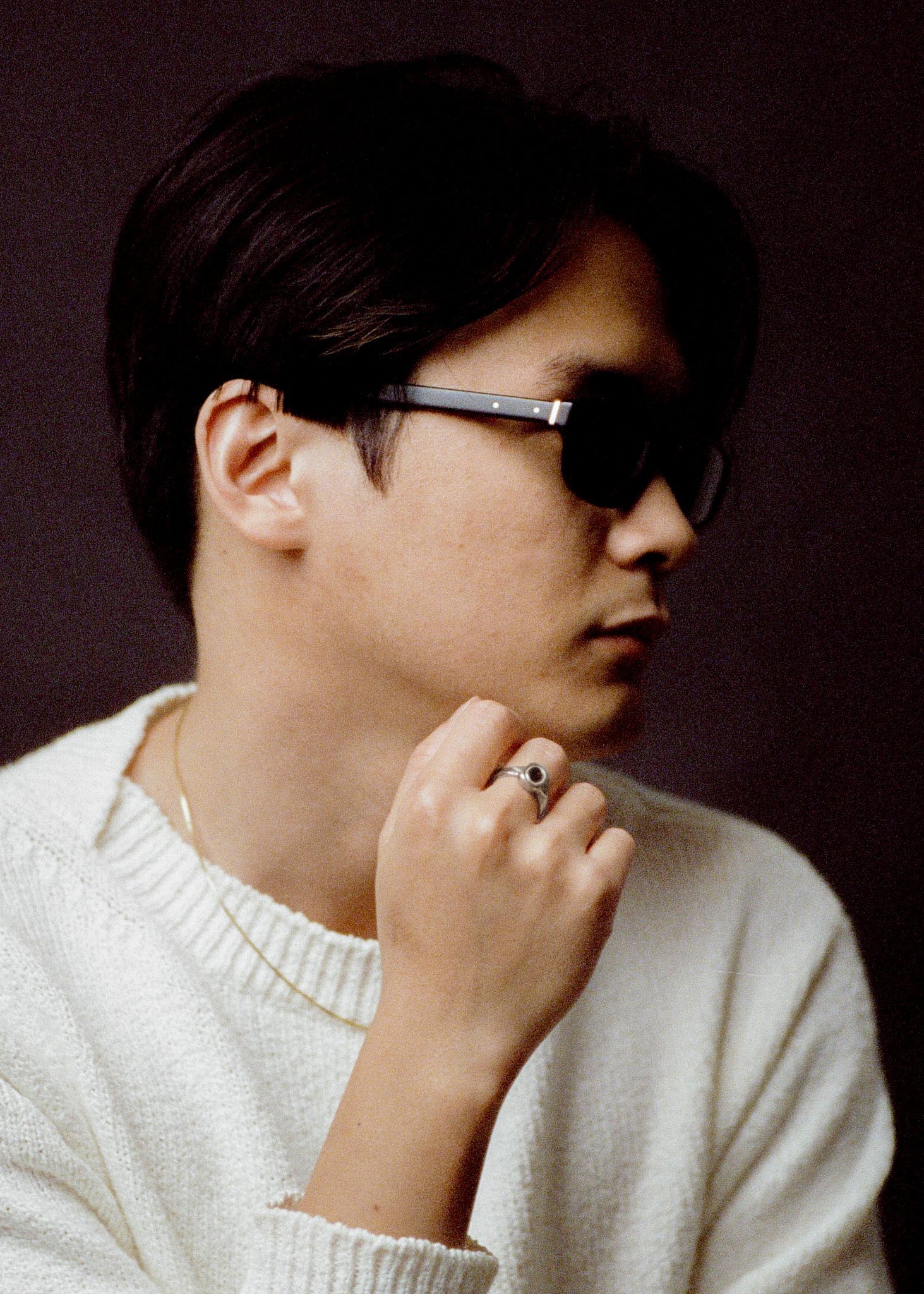 Graveshire Ring / white gold + ruby