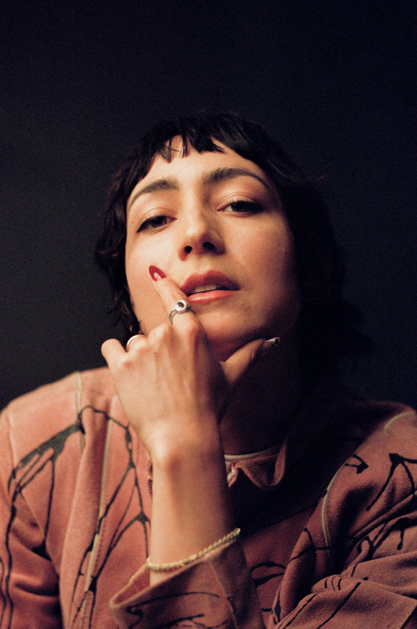 Graveshire Ring / white gold + ruby