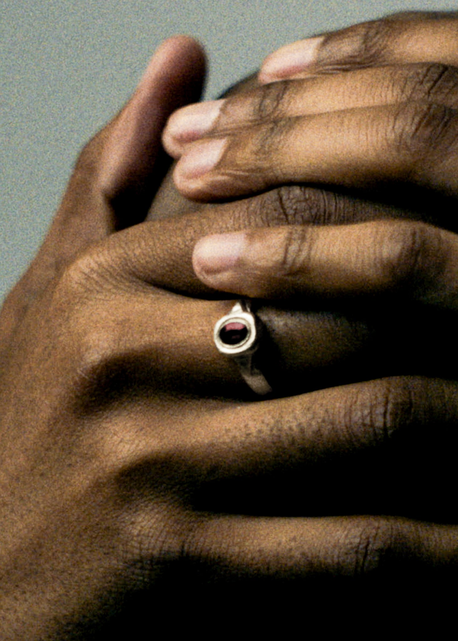 Graveshire Ring / white gold + ruby